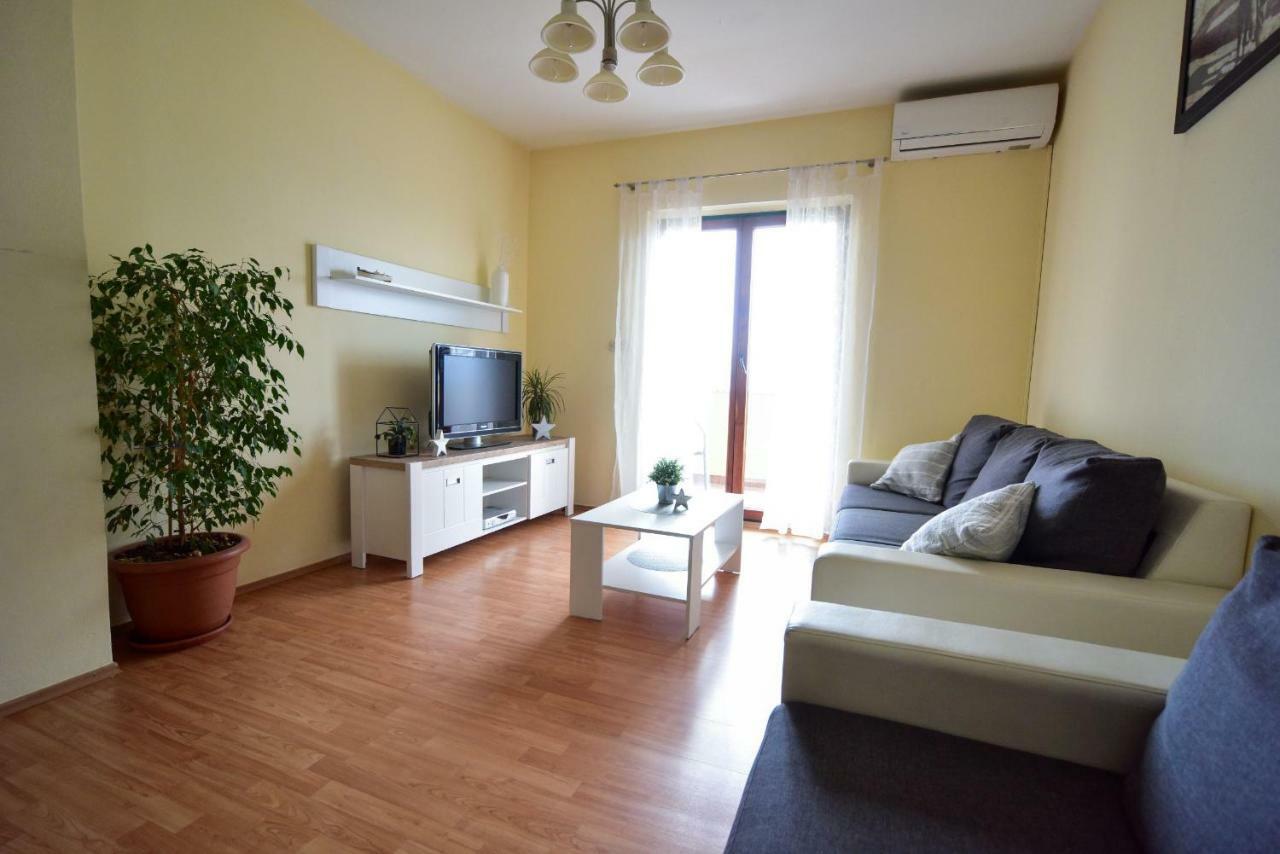 Apartment Marcella 2 Ljubač Εξωτερικό φωτογραφία