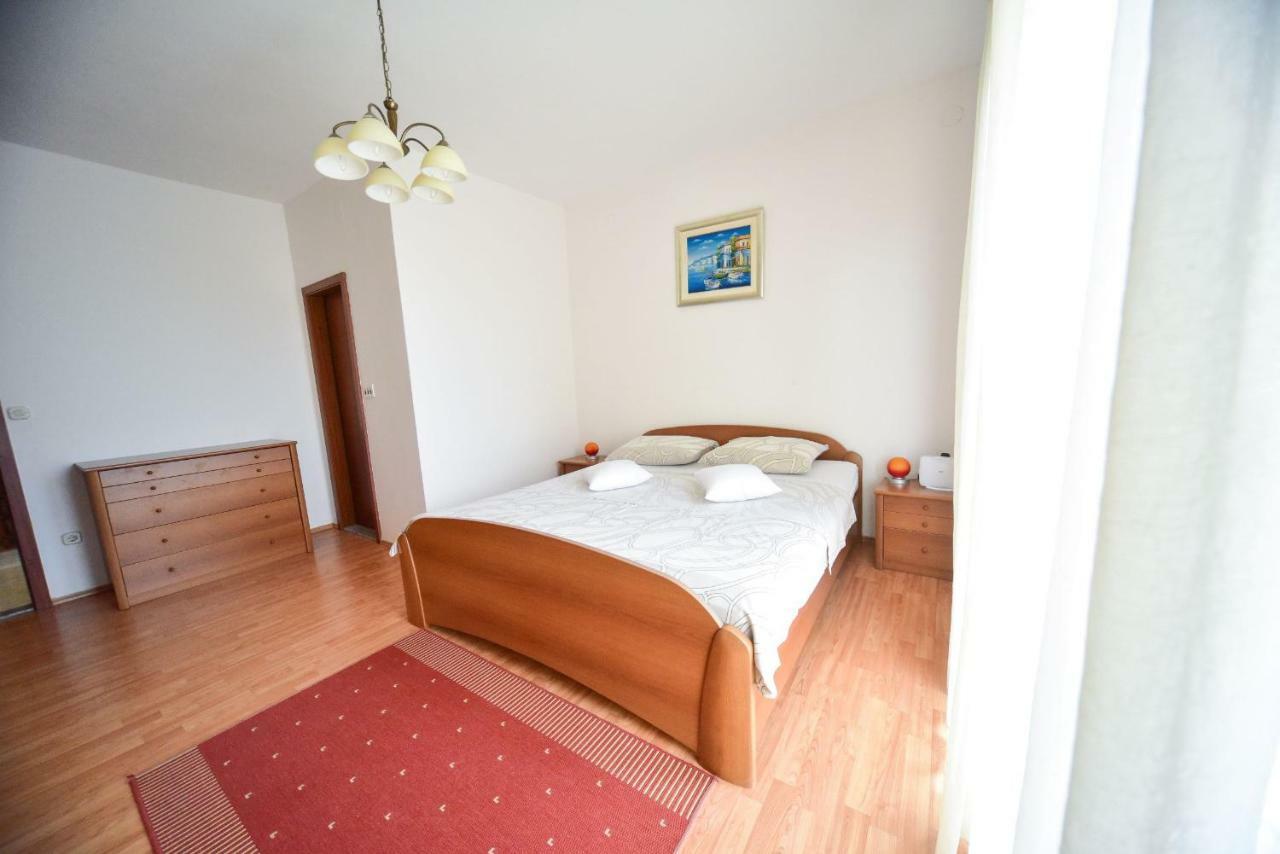 Apartment Marcella 2 Ljubač Εξωτερικό φωτογραφία